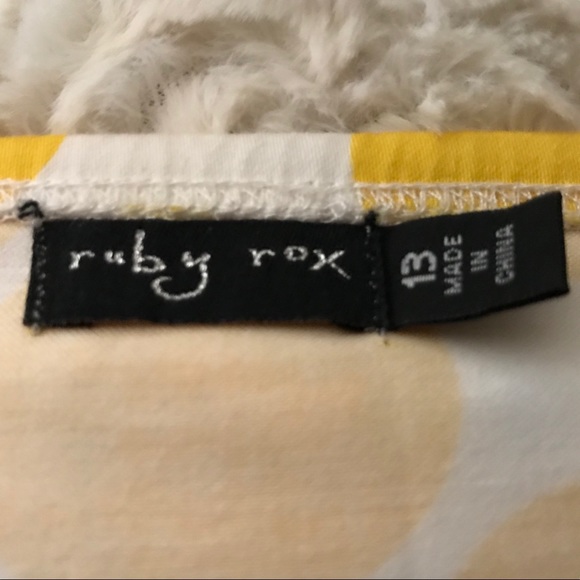 Ruby Rux - Picture 6 of 6